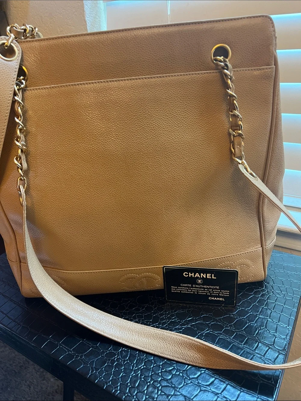 CHANEL vintage shoulder